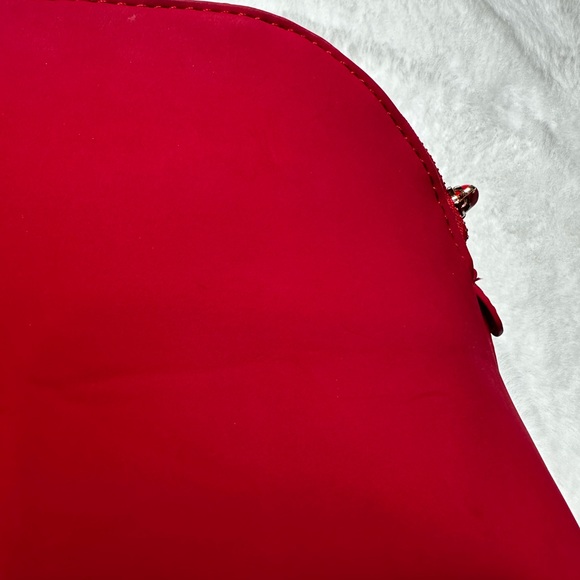 Dolce & Gabbana Vibrant Red Cosmetic Case - Picture 9 of 12